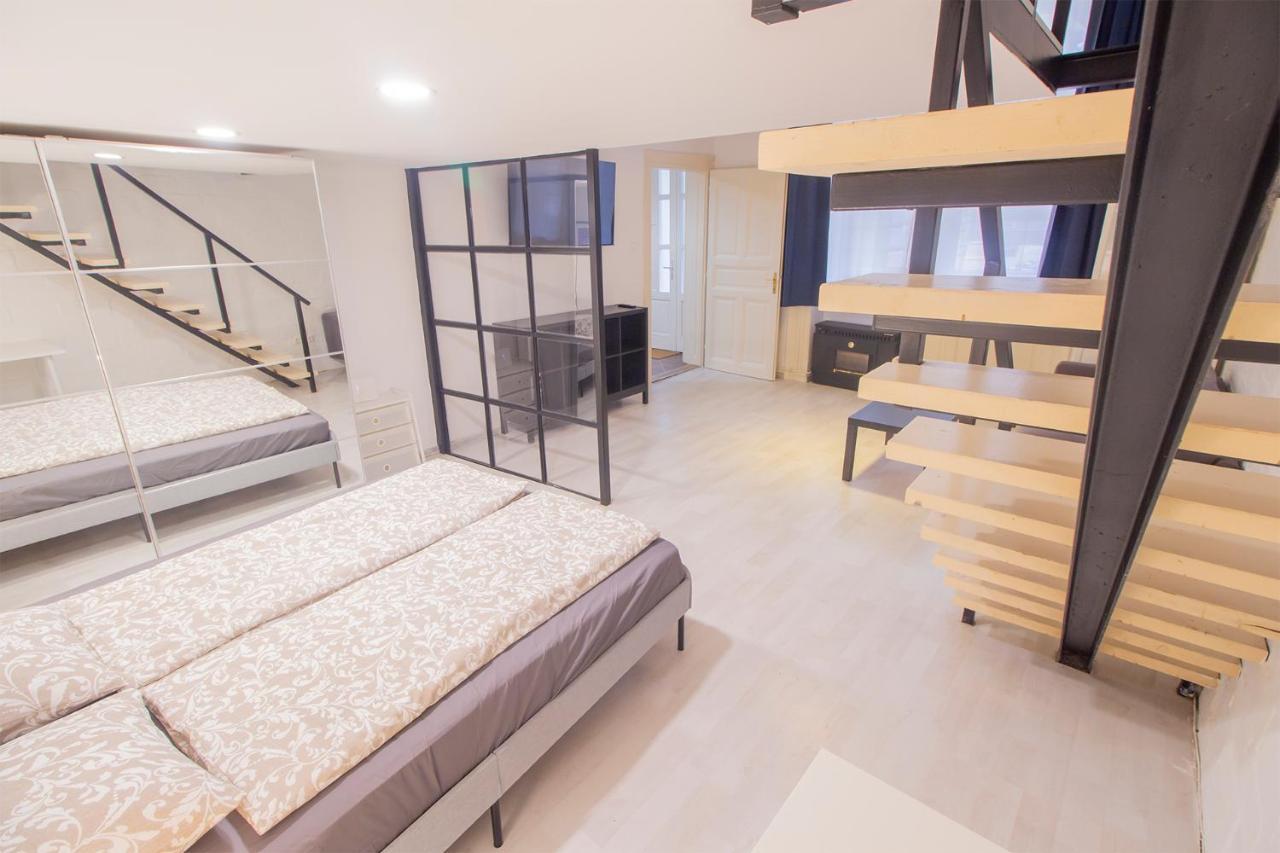 Industrial Double Loft Apartment Budapest