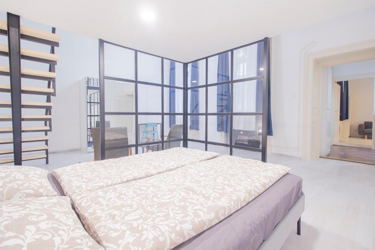 Industrial Double Loft Apartamento Budapeste